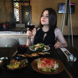 Сабина Хайрова