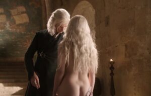 Эмилия Кларк